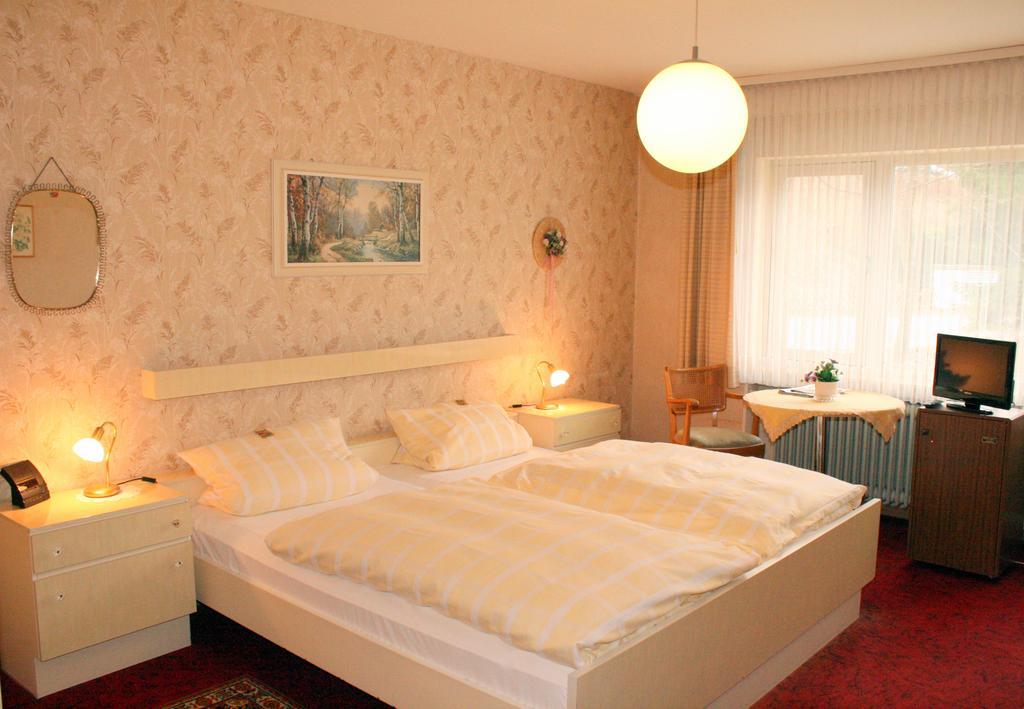 Hotel Haus Hellhohl Garni Brilon Quarto foto